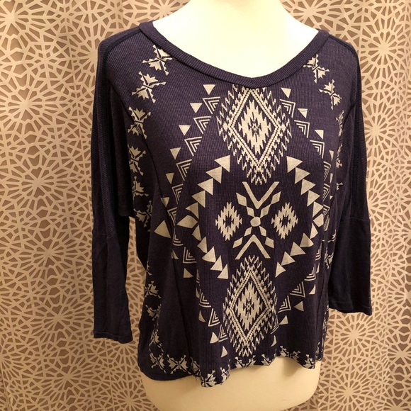 Blu Pepper Blue & White Cute Tribal Print Top - Picture 7 of 7